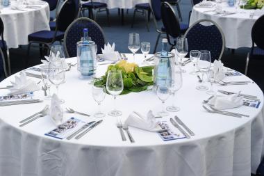 Blumenarrangement "Banketttisch" 